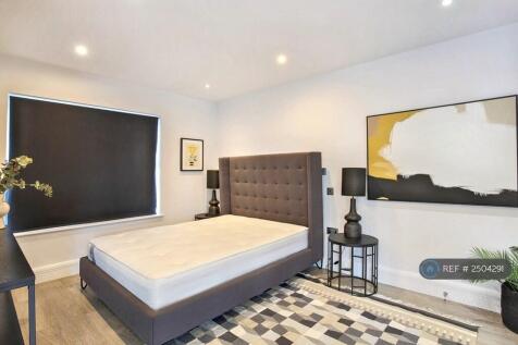 Bedroom 3 (1/2)