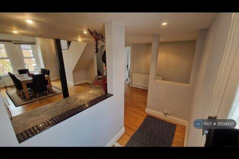 Entrance (Via Rear External Stairs)
