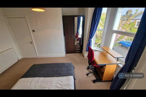 Master Bedroom, Double Wardrobe