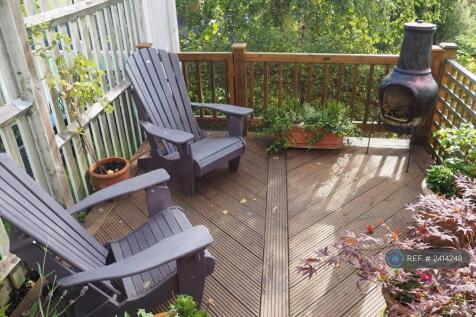 Garden Decking With Rear Access