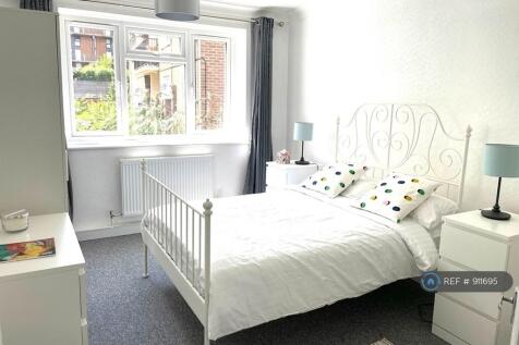 Bedroom 1 Master
