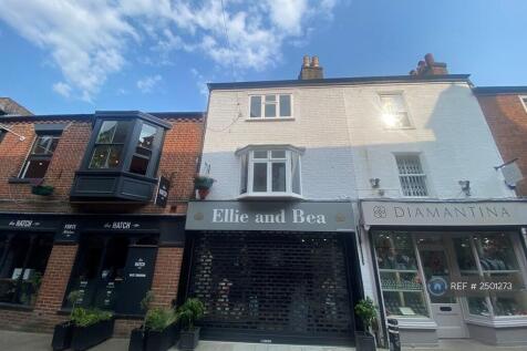 Flat Above Ellie &amp; Bea