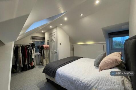 Double Bedroom 1