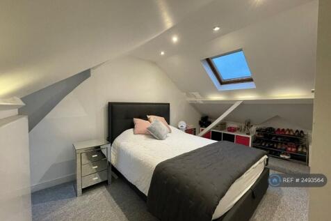 Double Bedroom 1