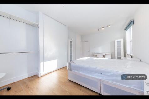 Upstairs Back Bedroom 1