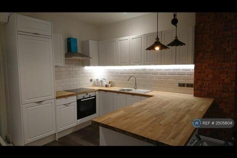Fitted Kitchen Inc. Dishwasher And Washing Machine