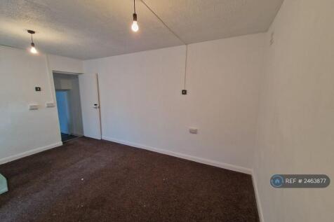Living/Bedroom 2