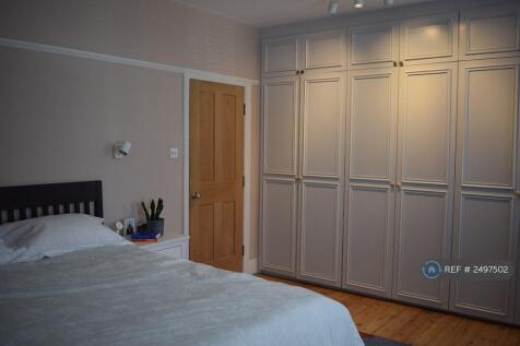 Bedroom 1 Wardrobes