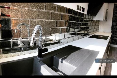 Glistening Antique Mirror Tile Splash Back 
