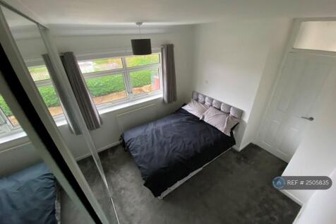 Rear Bedroom