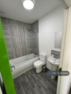 Bedroom 8 Ensuite