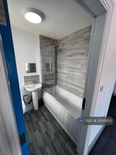 Bedroom 10 Ensuite
