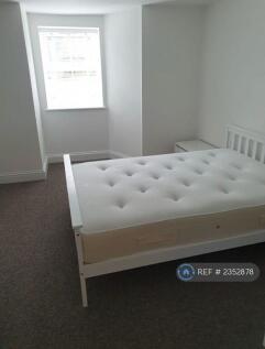 Large Bedroom