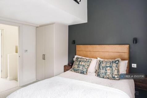 Double Bedroom 1