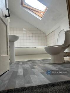 Bathroom / Toilet
