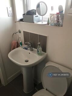 Ensuite To Bedroom 2