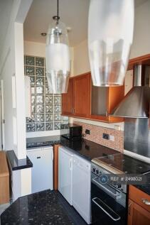 Kitchen 02
