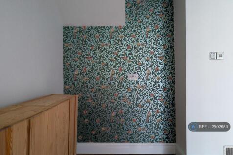 Dining Room - William Morris Feature Wall