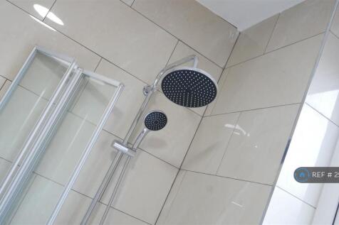 Ensuit Toilet