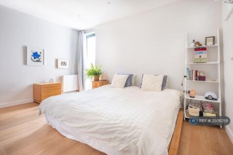 Large Double Bedroom