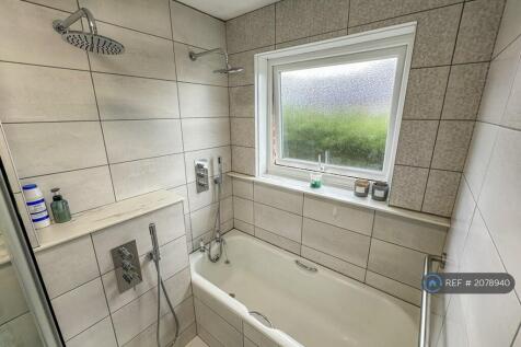 Downstairs Bathroom - Shared Room 1 And 2