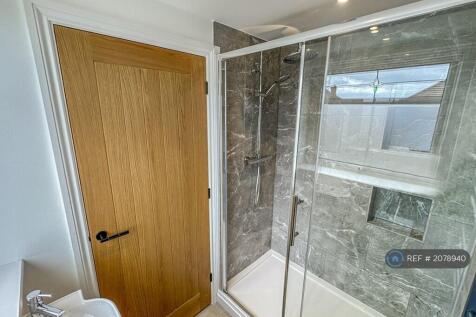 Room 3 - Shower In En-Suite
