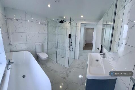 Upstairs Bathroom