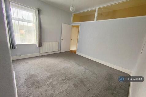 Large Double Bedroom