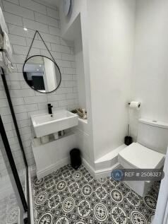 En-Suite Bathroom