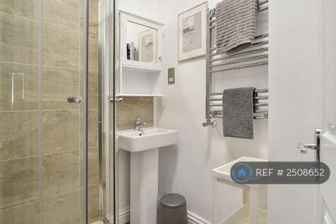 Room 2 Ensuite - Ophir Road