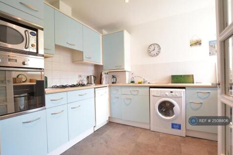 Kitchen With Integrated Appliances