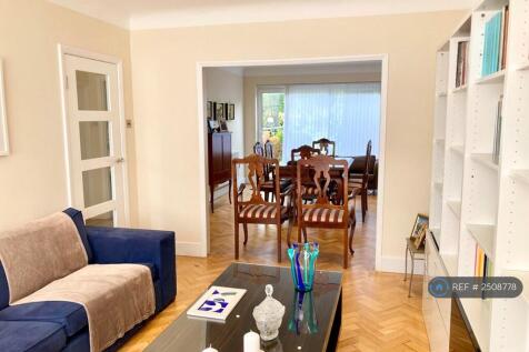 Living Room / Dining Room