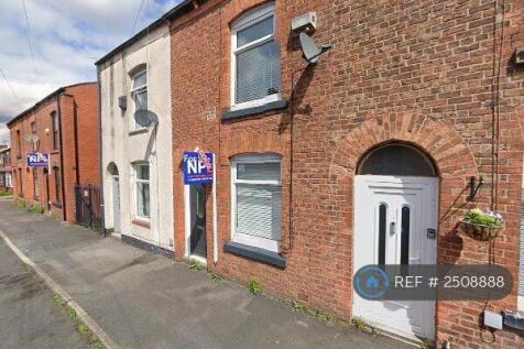 2 Bed House ( Great Location )