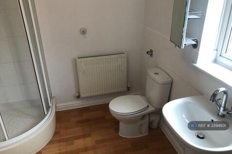 Bathroom (1) - First Floor Ph(1)