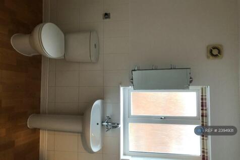 Bathroom (1) - First Floor Ph(2)