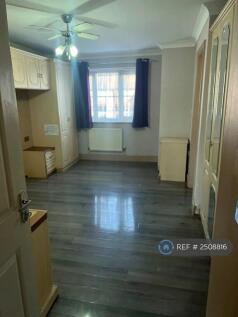 Master Bedroom Pic 2