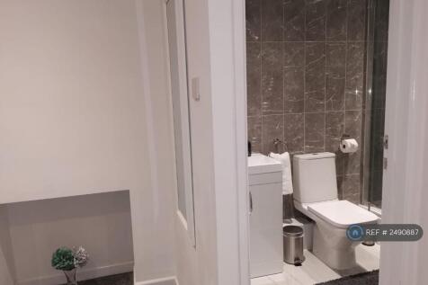 Double Bedroom 1 With En-Suite