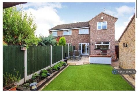 Rear Garden &amp; Patio Area 