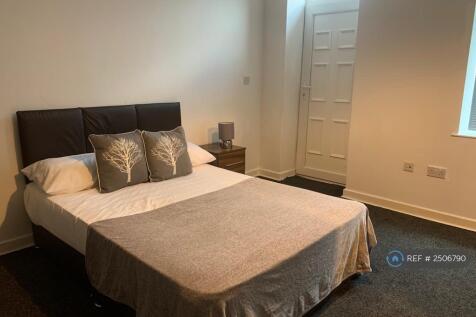 Room 1- Studio Let