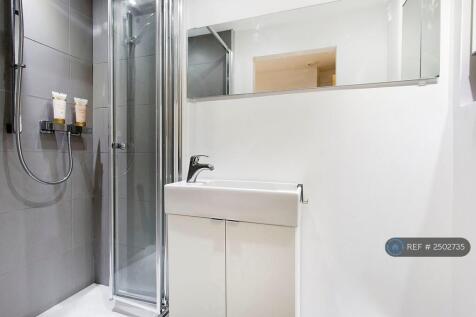 En-Suite To Master Bedroom