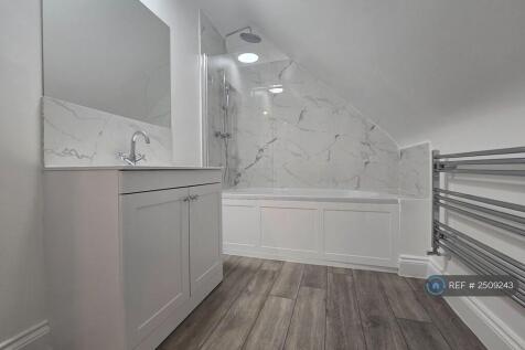 Upstairs Bathroom