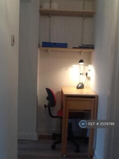 Desk With Fast Wifi