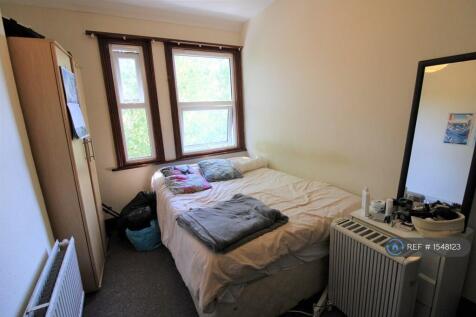 Bedroom 8 (£720 / Month)
