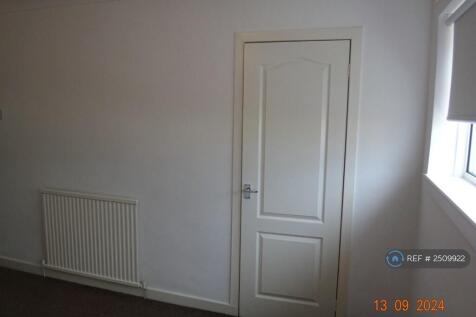 Bedroom 1a