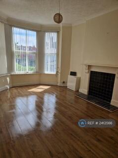 Living Room/Bedroom