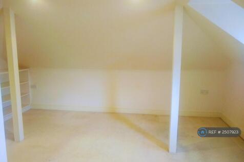 Bedroom On 2nd Floor 