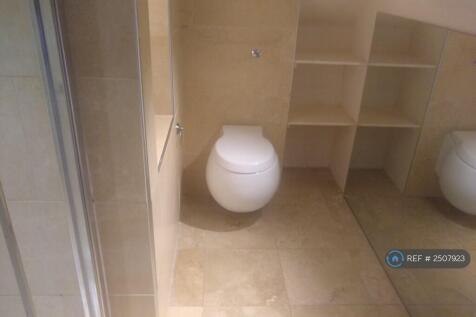 Shower Room With Toilet To 2nd Floor 