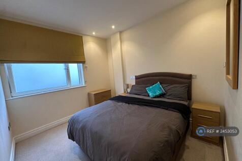 Ensuite Bedroom