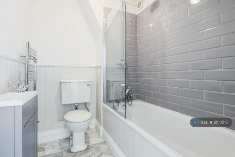 Upper Bathroom
