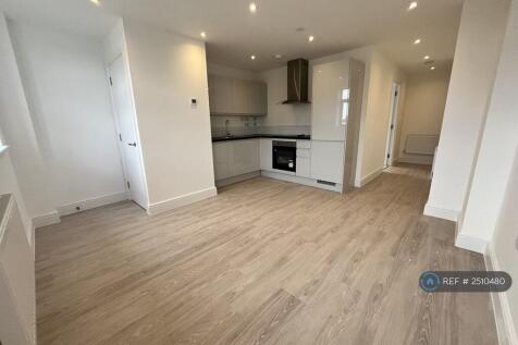 Kitchen / Living Area 
